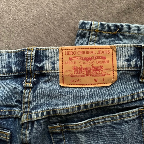 Fake Levi’s - Picture 2 of 4